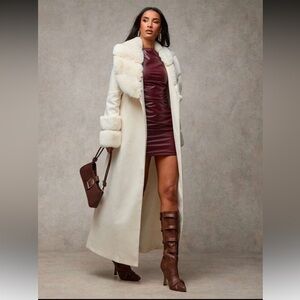 Elegant Cream Coat with Faux Fur Trim